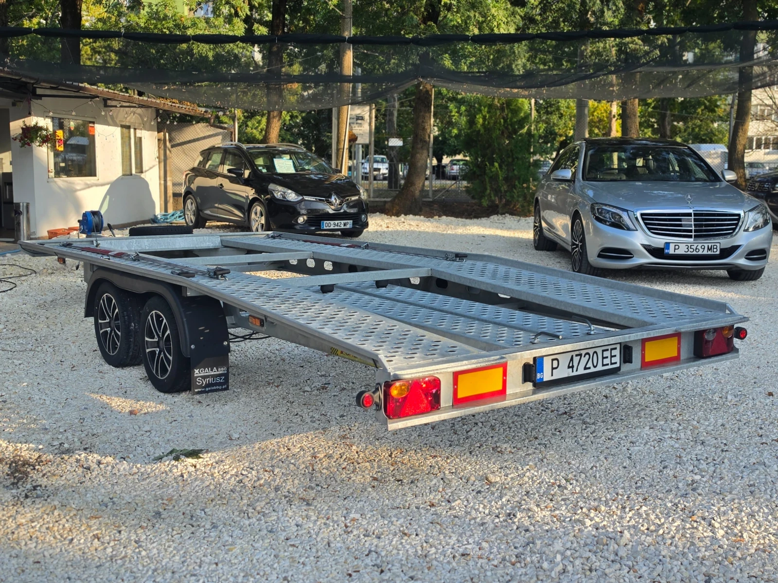 За автомобил Sirius 4, 60m 2700kg