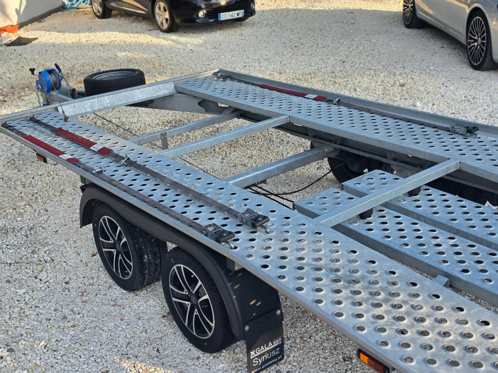 За автомобил Sirius 4, 60m 2700kg, снимка 4 - Ремаркета - 54482132