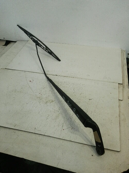 Рамо чистачка дясно Пежо 206