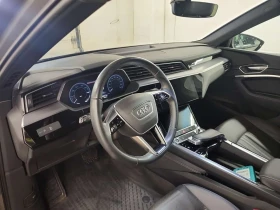 Audi E-Tron * PROGRESSIV * ПОДГРЕВ * ПАНОРАМА * 2 КЛЮЧА, снимка 9