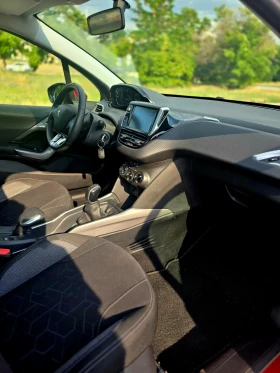 Peugeot 2008 Allure, 2018 г. 63500 км, Панорама, 110 h.p - 19000 лв. - 94317001 15