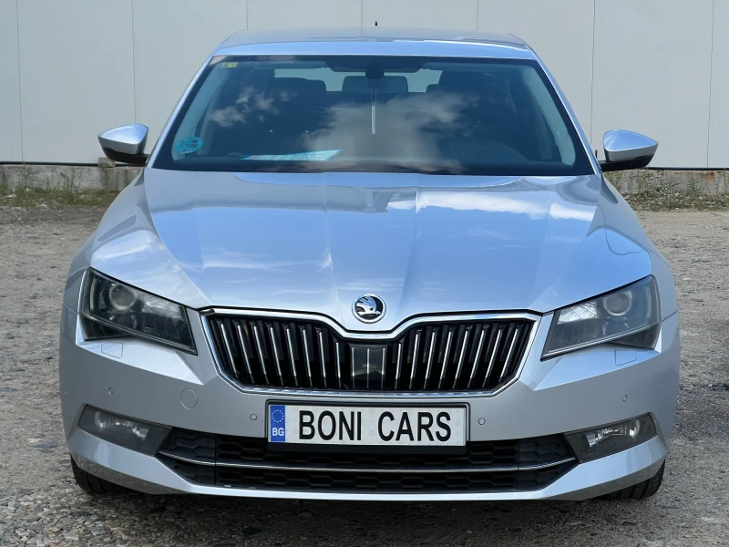 Skoda Superb 2.0 TDI-150к.с./Парктроник/Нави/Ел. Багажник/Euro6, снимка 2 - Автомобили и джипове - 40022905