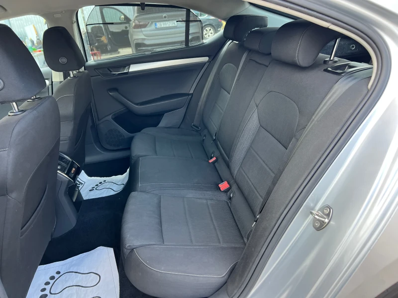 Skoda Superb 2.0 TDI-150к.с./Парктроник/Нави/Ел. Багажник/Euro6, снимка 12 - Автомобили и джипове - 40022905