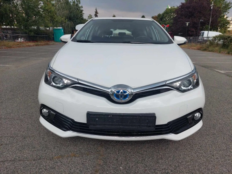 Toyota Auris 1, 8i  UNIKAT 136KS, снимка 3 - Автомобили и джипове - 42154141