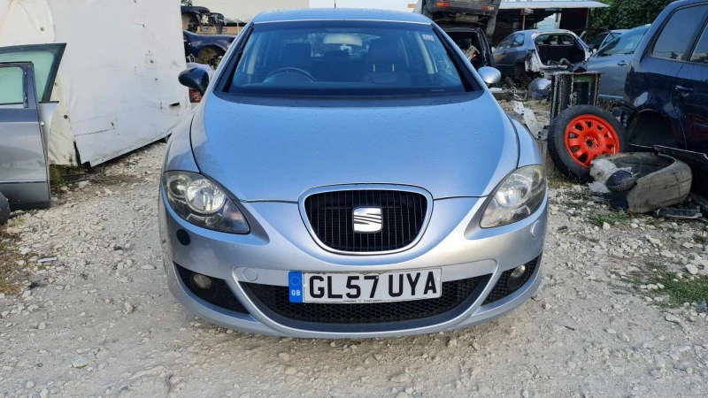 Seat Leon, снимка 1 - Автомобили и джипове - 42396206