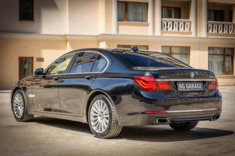 BMW 740 30000км гаранция, снимка 14 - Автомобили и джипове - 47871943