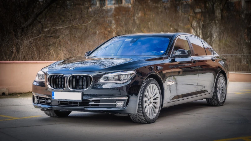 BMW 740 30000км гаранция, снимка 15 - Автомобили и джипове - 47871943