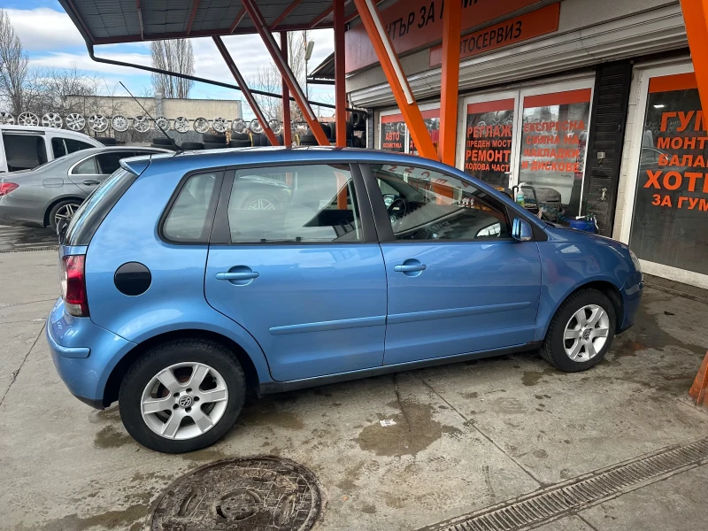 VW Polo, снимка 2 - Автомобили и джипове - 48390656