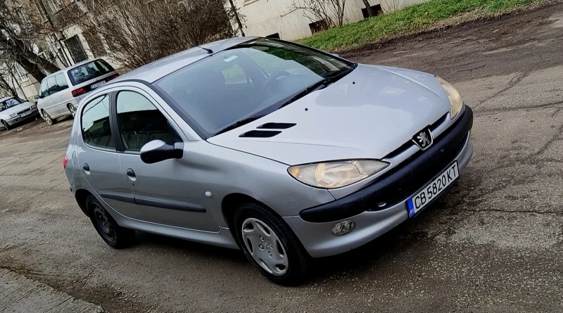 Peugeot 206 1.1 евро 3 преглед , снимка 5 - Автомобили и джипове - 49056336