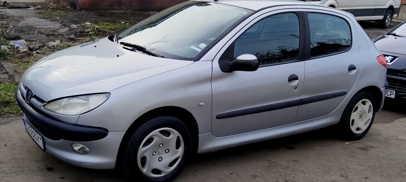 Peugeot 206 1.1 евро 3 преглед , снимка 12 - Автомобили и джипове - 49056336