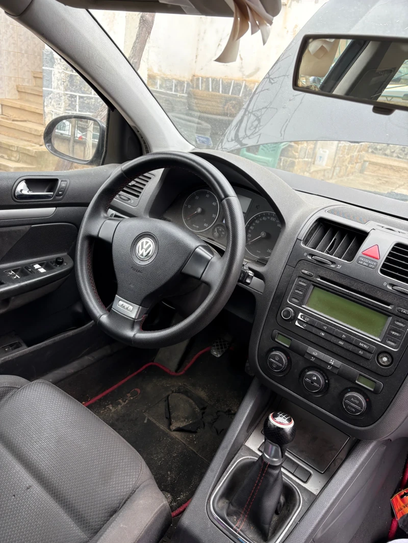 VW Golf 2.0tdi, снимка 7 - Автомобили и джипове - 49069789