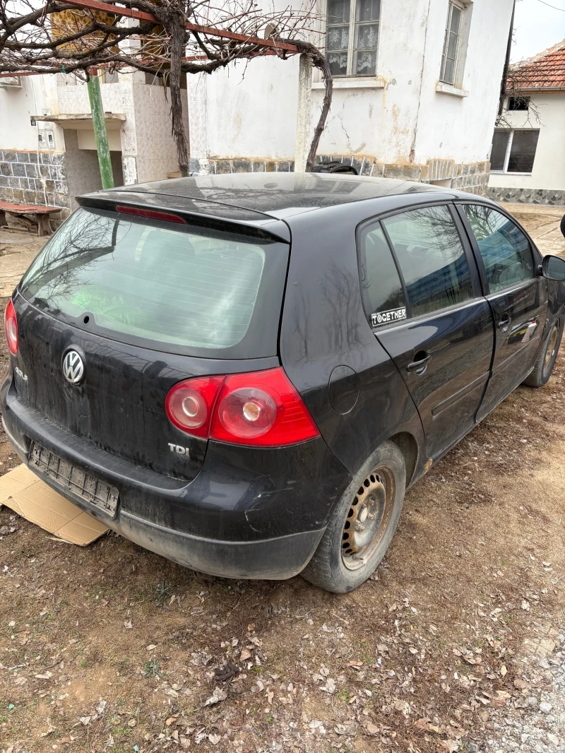 VW Golf 2.0tdi, снимка 3 - Автомобили и джипове - 49069789