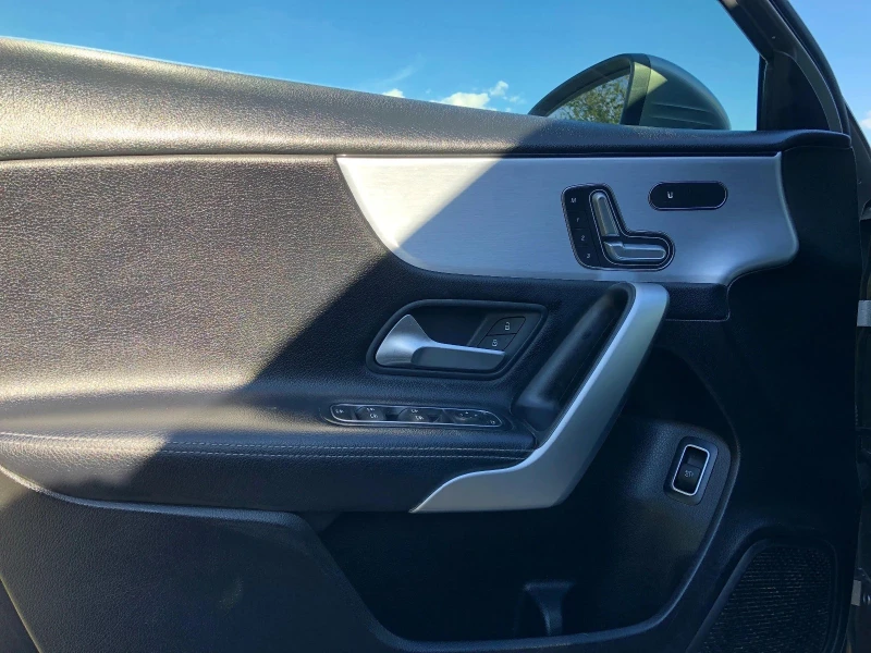 Mercedes-Benz A 220, снимка 13 - Автомобили и джипове - 50702483