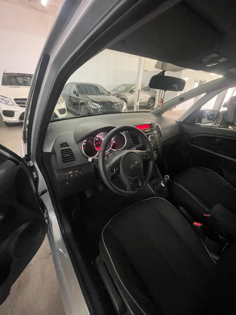 Kia Venga 1.4/LPG/ОБСЛУЖЕНА!!!, снимка 10 - Автомобили и джипове - 52855330