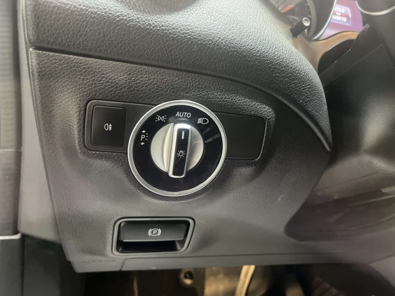 Mercedes-Benz CLA * CLA250 4M * CARFAX * ЦЕНА ДО БГ, снимка 17 - Автомобили и джипове - 53055957