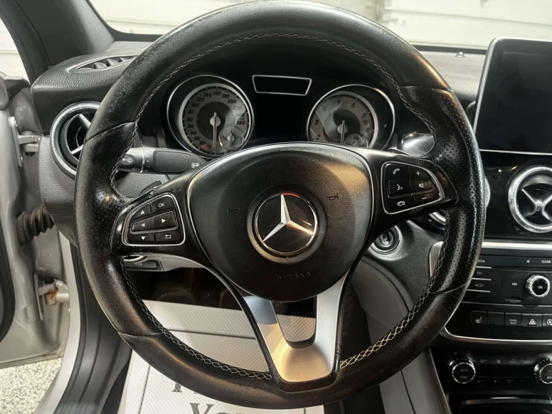 Mercedes-Benz CLA * CLA250 4M * CARFAX * ЦЕНА ДО БГ, снимка 9 - Автомобили и джипове - 53055957