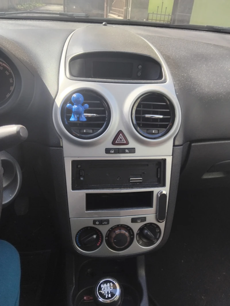 Opel Corsa  1.2 80к.с , снимка 10 - Автомобили и джипове - 53099888