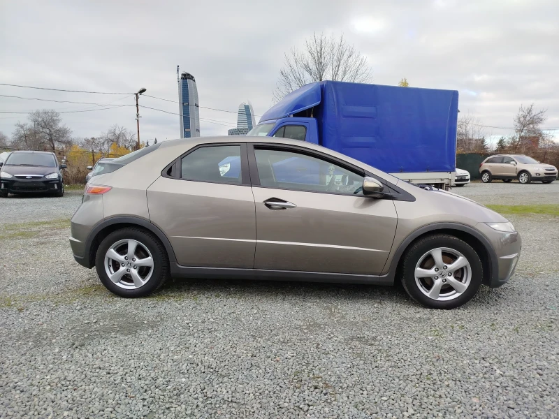 Honda Civic 1.4i sport EURO4, снимка 6 - Автомобили и джипове - 53512022