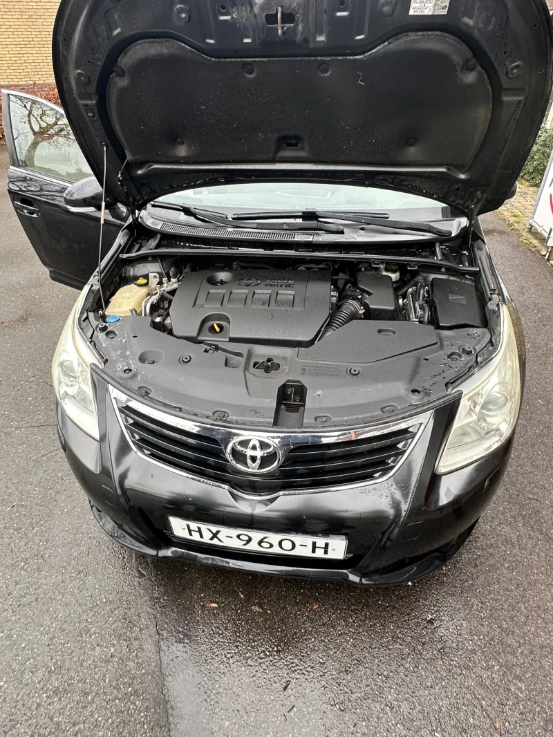 Toyota Avensis 1.8 VVTi Business , снимка 11 - Автомобили и джипове - 53574495