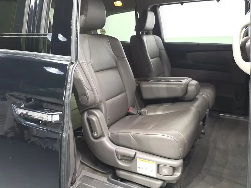 Honda Odyssey 3.5 Бензин, снимка 10 - Автомобили и джипове - 55492299