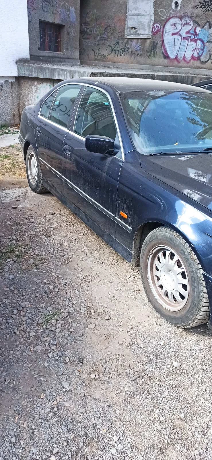BMW 520, снимка 2 - Автомобили и джипове - 56443513
