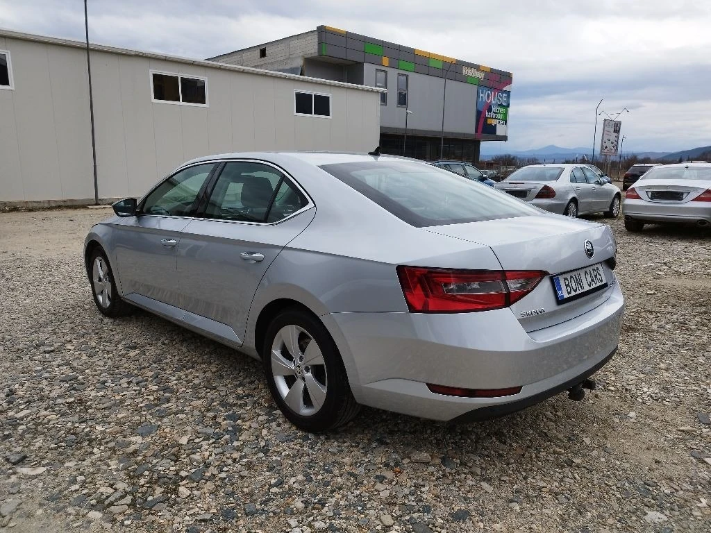 Skoda Superb 2.0 TDI - изображение 5