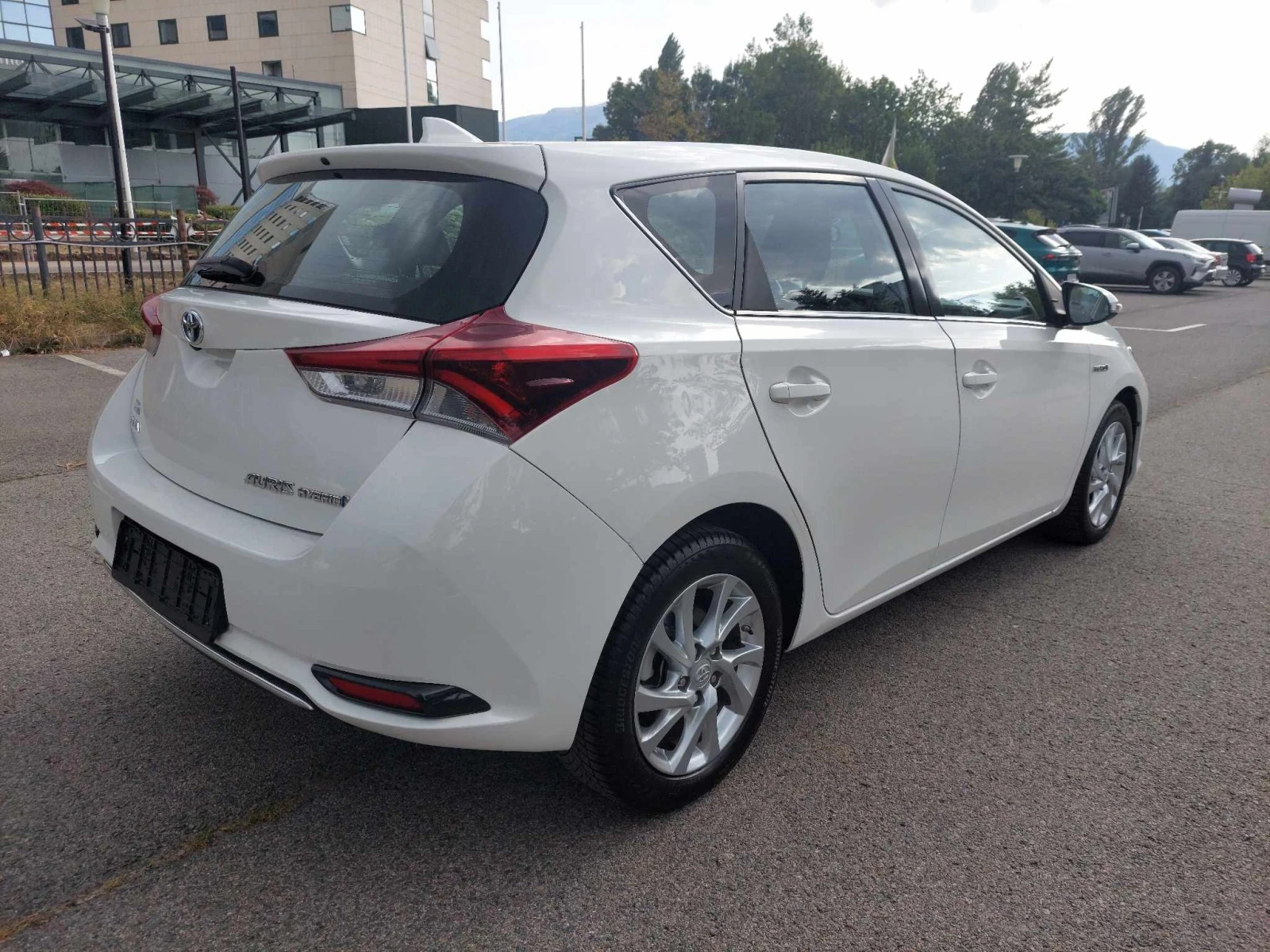 Toyota Auris 1, 8i  UNIKAT 136KS - изображение 5