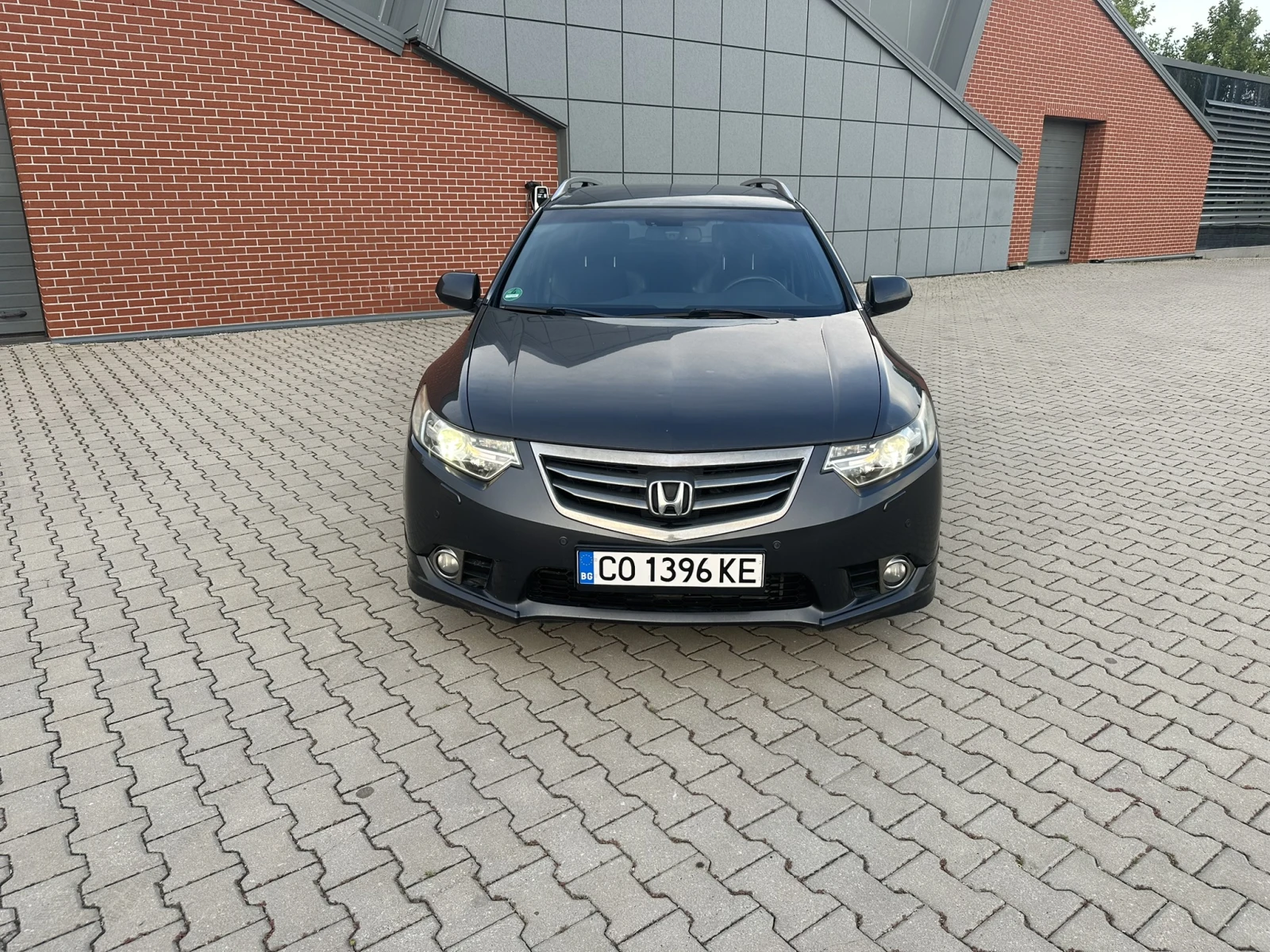 Honda Accord Facelift 2.2 i-DTEC Type S (180 Hp), снимка 16 - Автомобили и джипове - 55126377