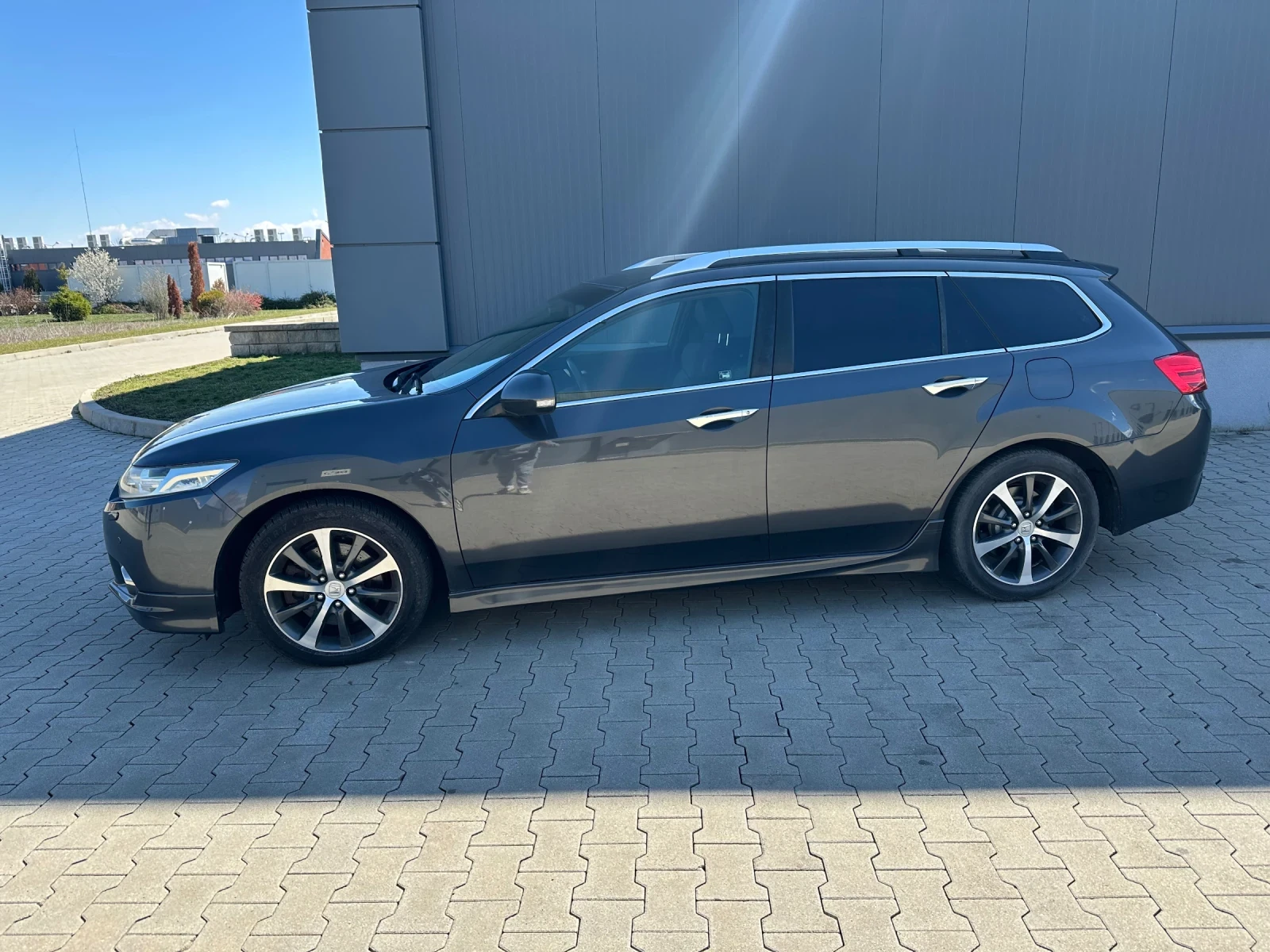 Honda Accord Facelift 2.2 i-DTEC Type S (180 Hp), снимка 2 - Автомобили и джипове - 54128791