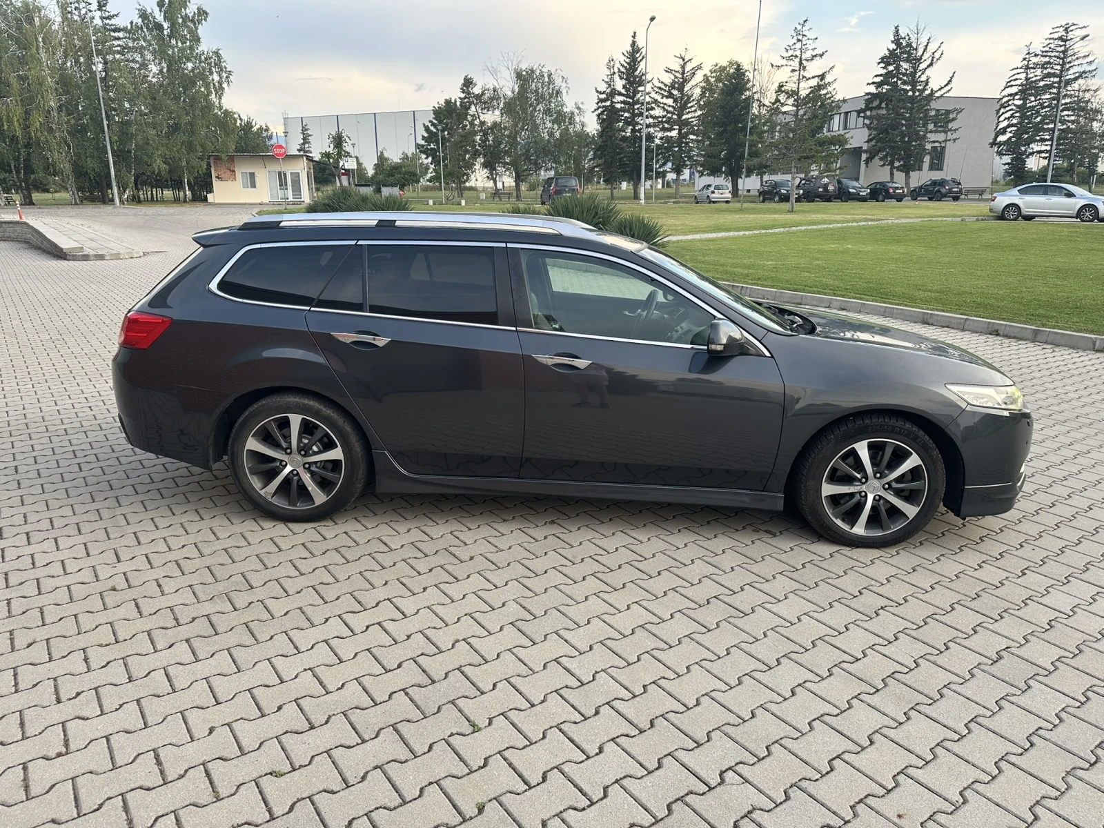 Honda Accord Facelift 2.2 i-DTEC Type S (180 Hp), снимка 6 - Автомобили и джипове - 55126377