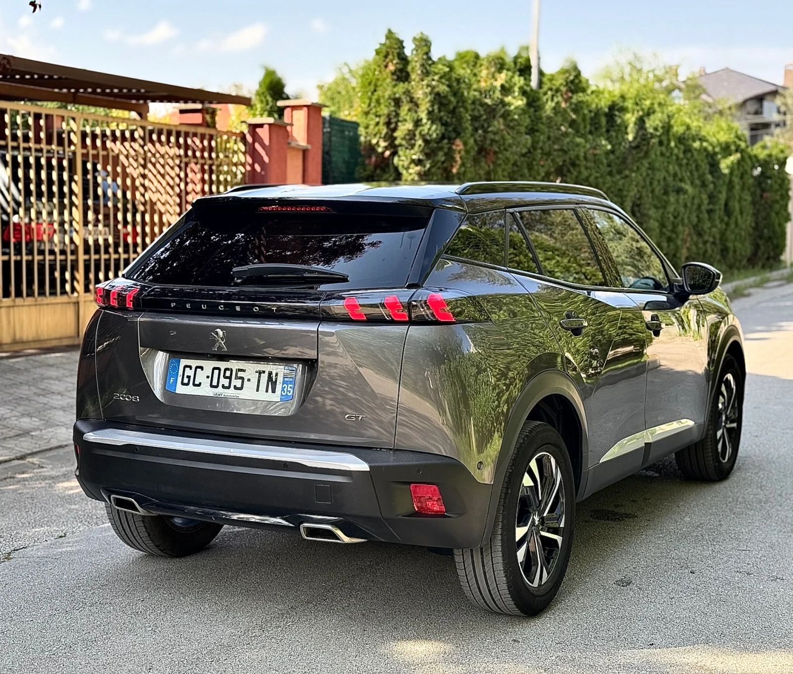 Peugeot 2008 1.2 Pure Tech* GT line* CAM* ACC* 3D Cockpit* EAT8 - изображение 6