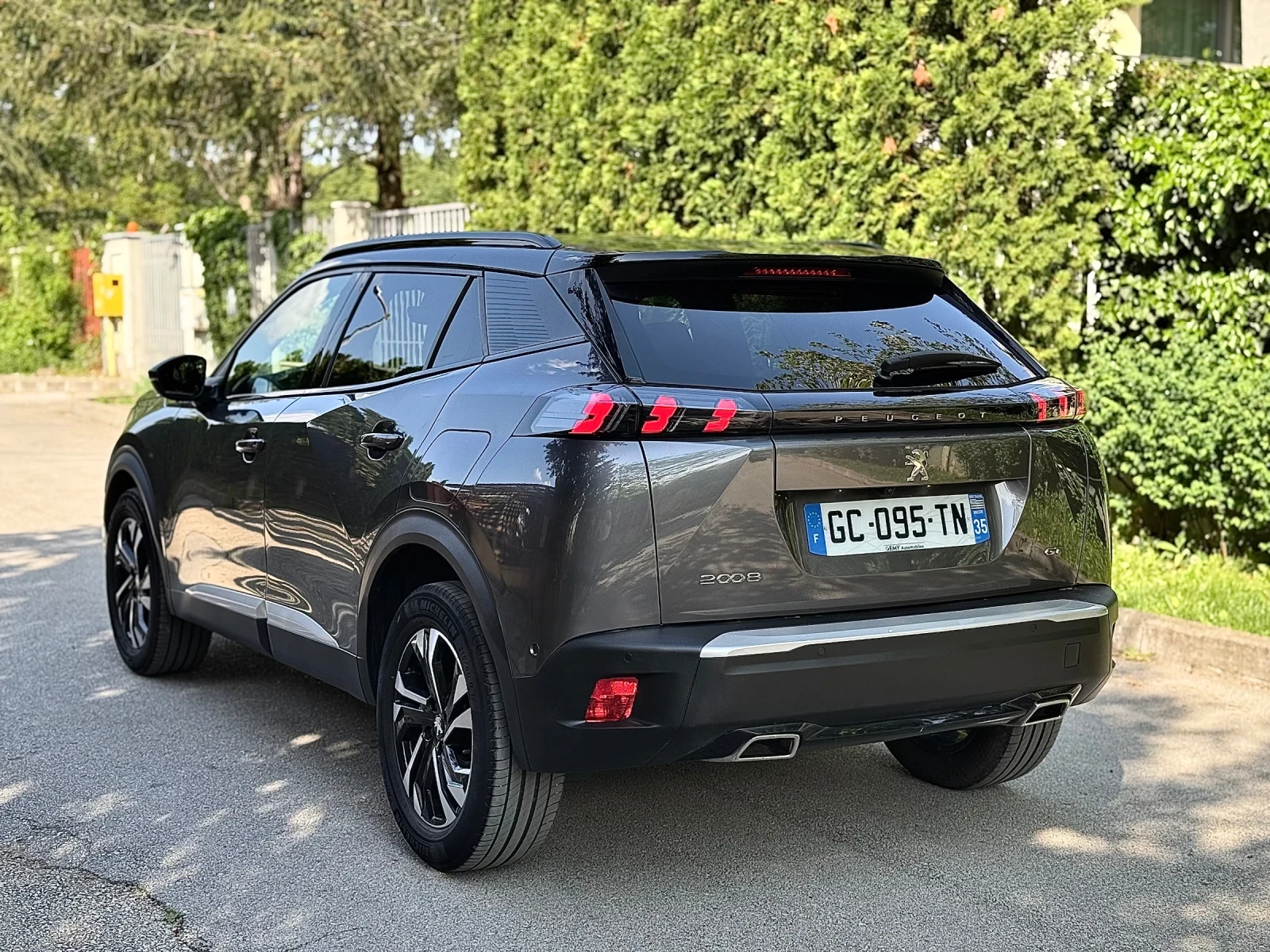 Peugeot 2008 1.2 Pure Tech* GT line* CAM* ACC* 3D Cockpit* EAT8 - изображение 4