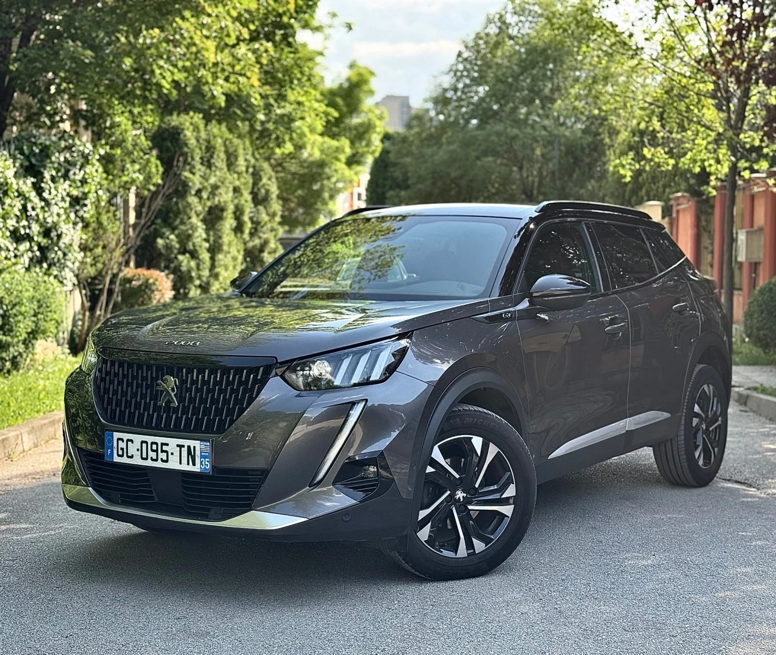 Peugeot 2008 1.2 Pure Tech* GT line* CAM* ACC* 3D Cockpit* EAT8 - изображение 3