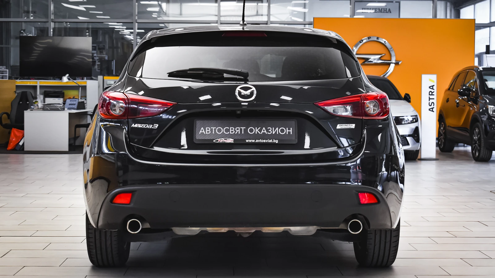 Mazda 3 Hatchback 2.0 SKYACTIV-G Automatic - изображение 3