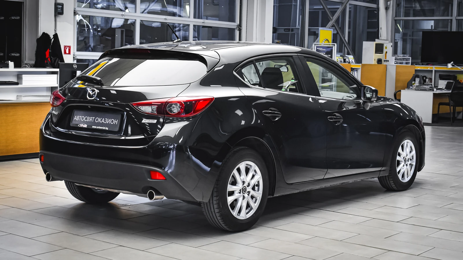 Mazda 3 Hatchback 2.0 SKYACTIV-G Automatic - изображение 6