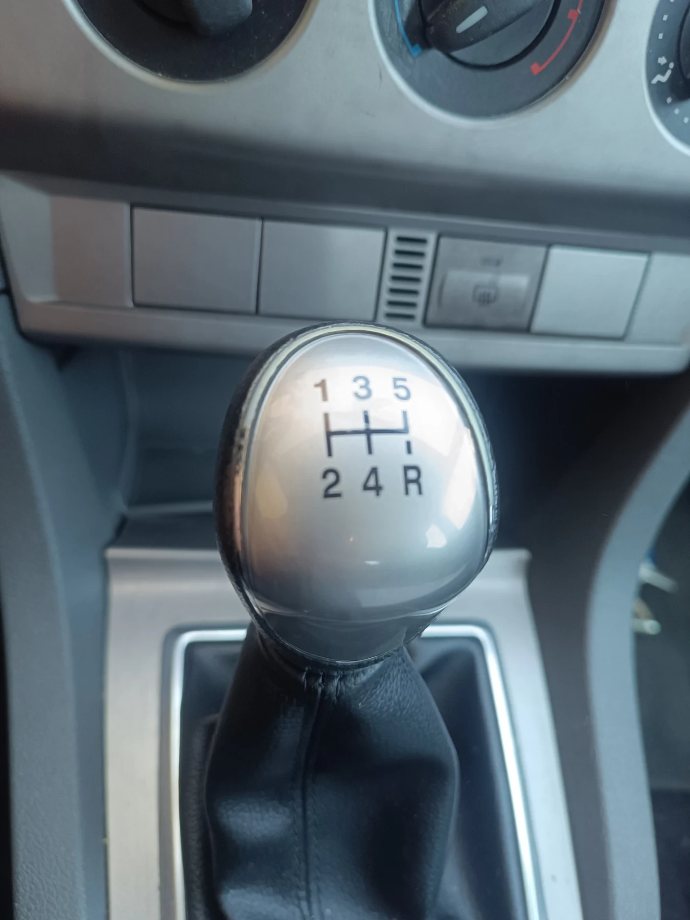 Ford Focus 1.6 TDCI FACELIFT  - изображение 6
