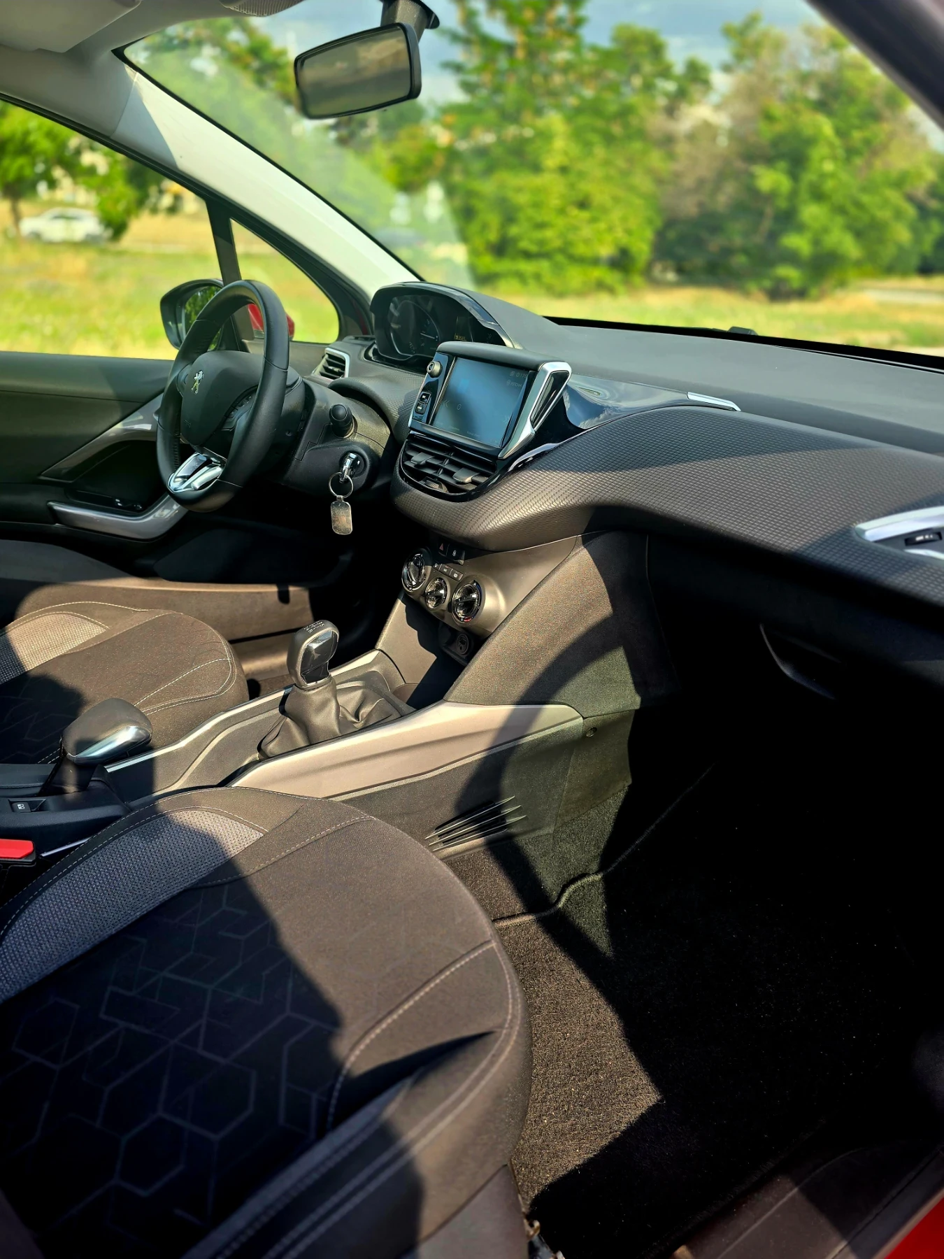 Peugeot 2008 Allure, 2018 г. 63500 км, Панорама, 110 h.p - изображение 7
