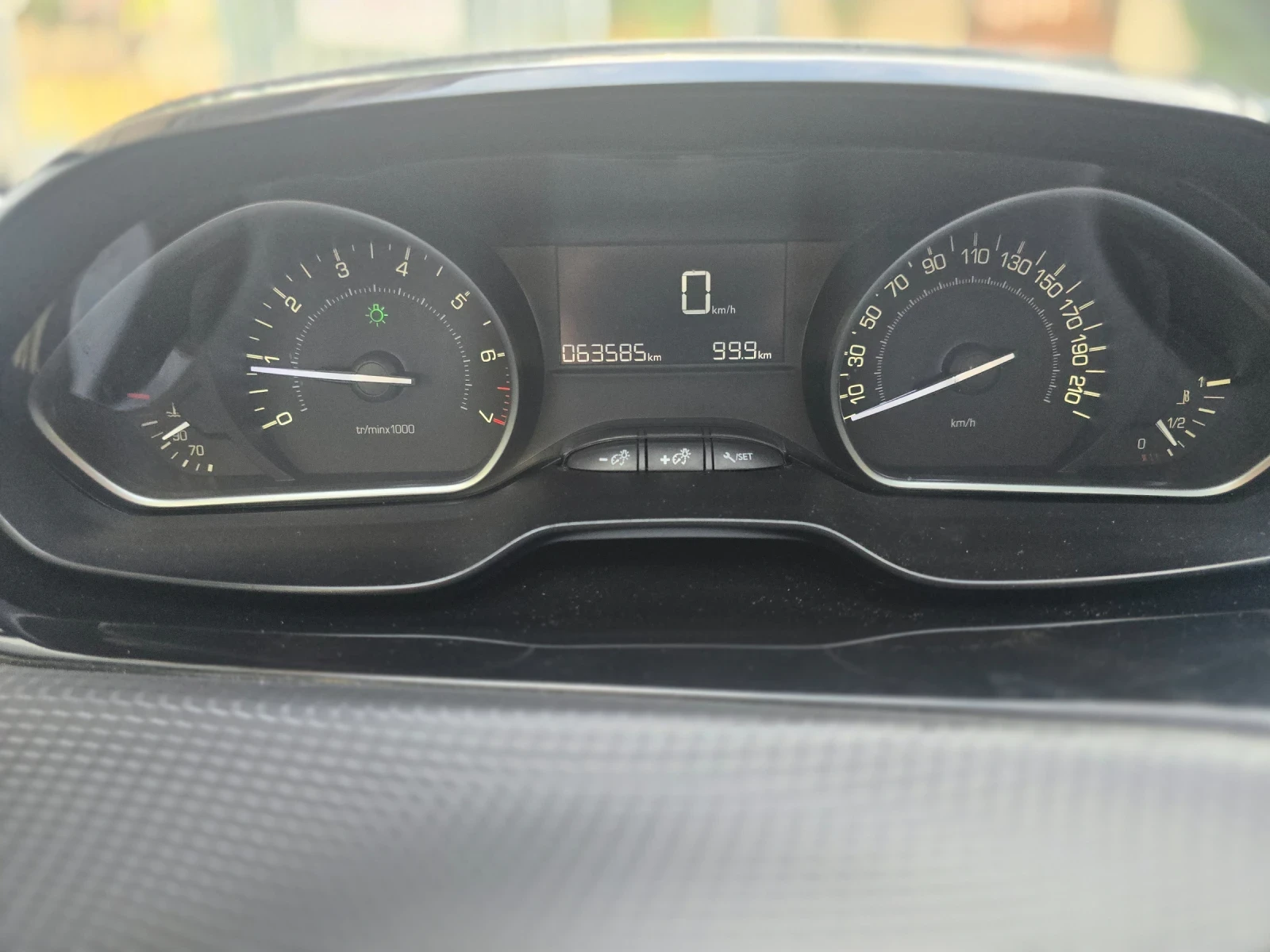 Peugeot 2008 Allure, 2018 . 63500 , , 110 h.p | Mobile.bg   15