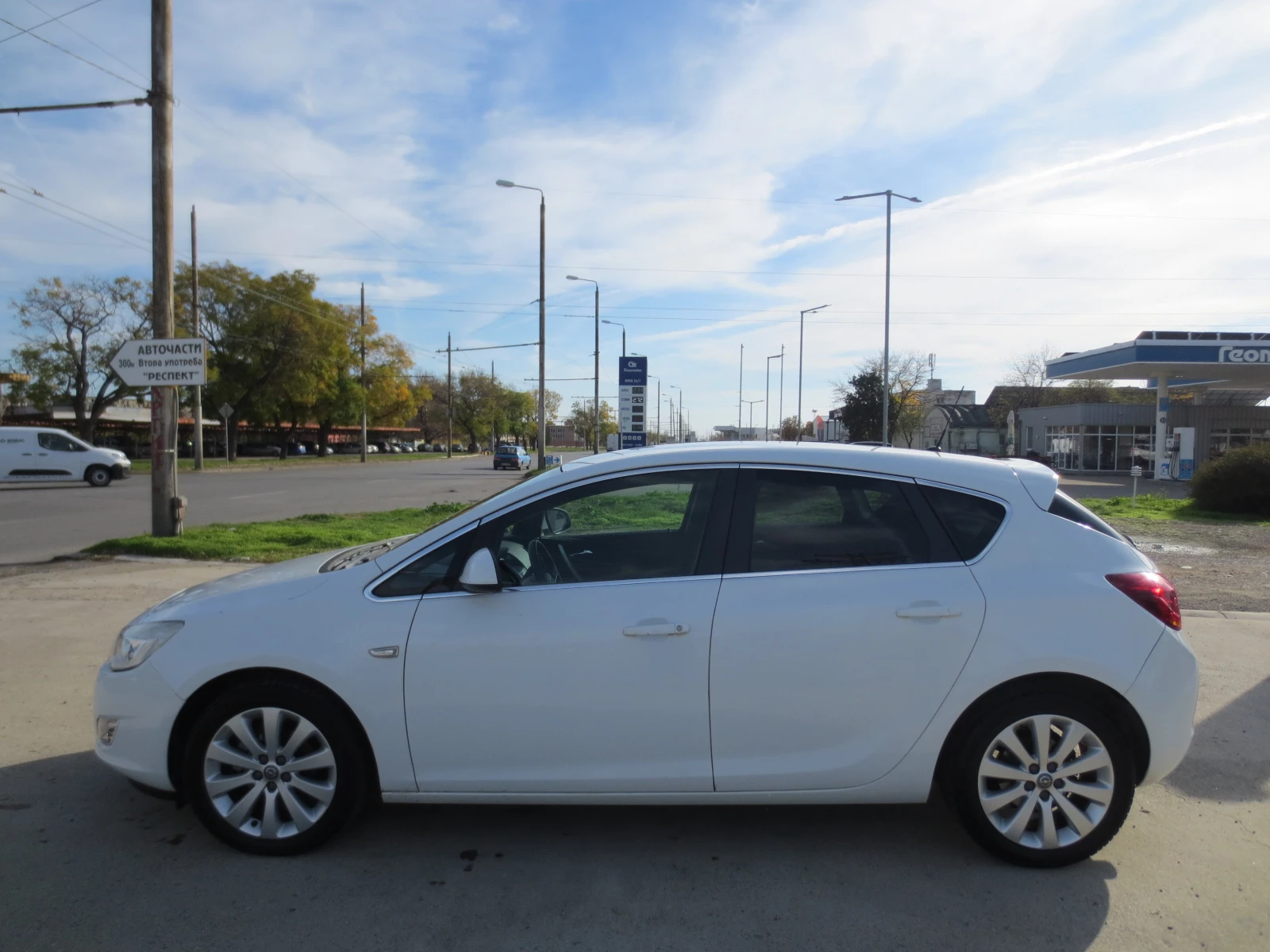 Opel Astra 1.4 i* TURBO*  - изображение 8