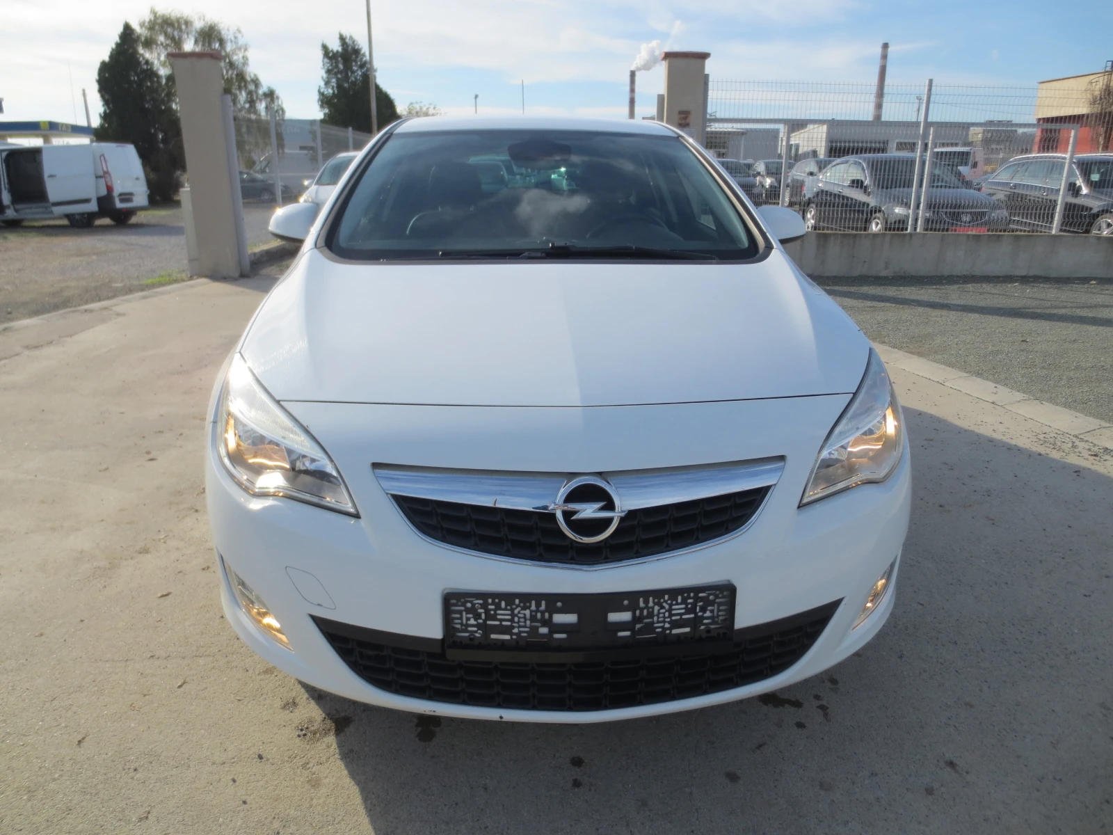 Opel Astra 1.4 i* TURBO*  - изображение 2