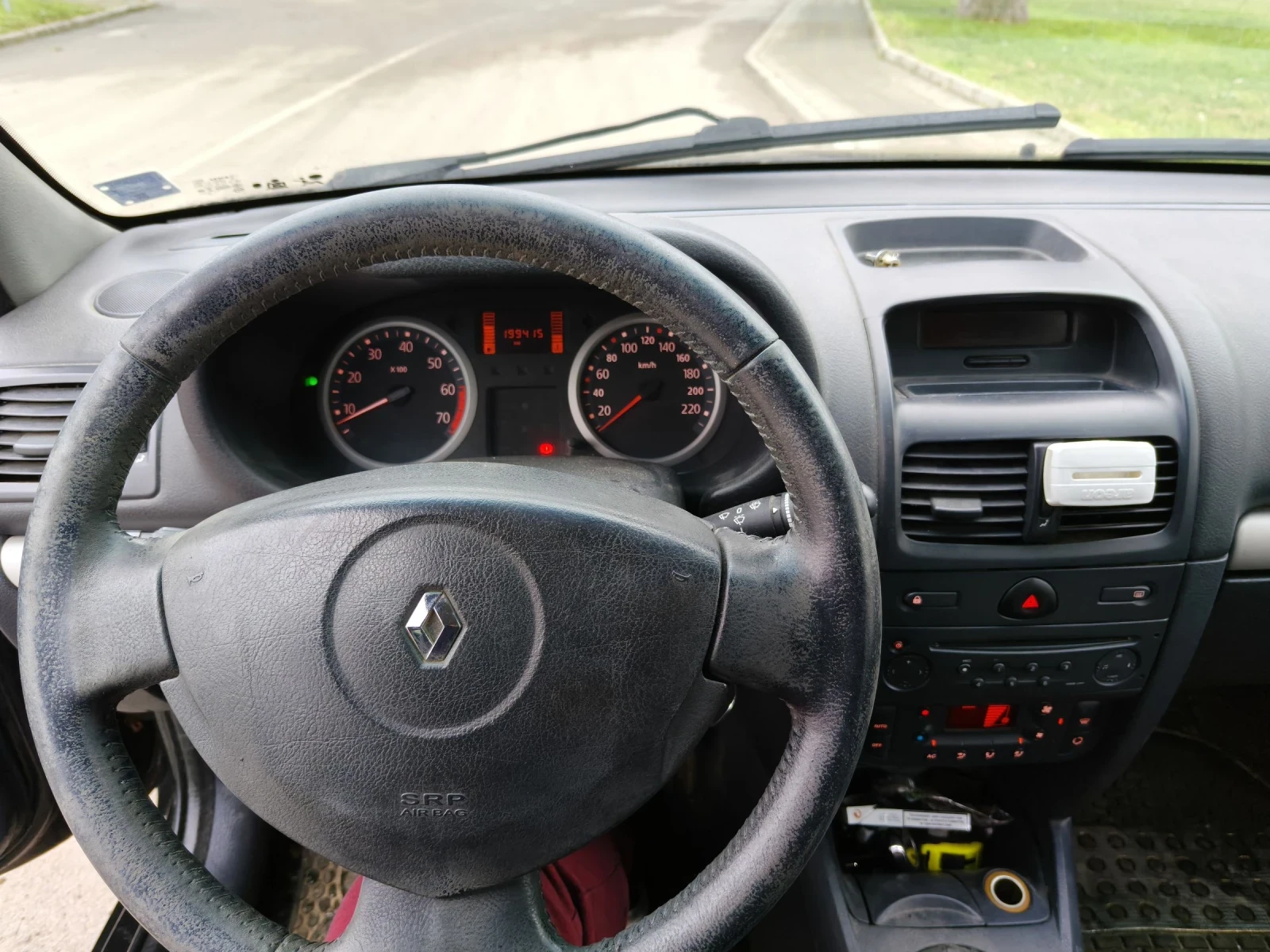 Renault Clio 1.2 - изображение 6