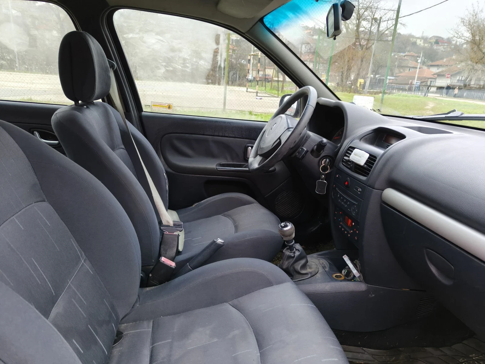 Renault Clio 1.2 - изображение 4