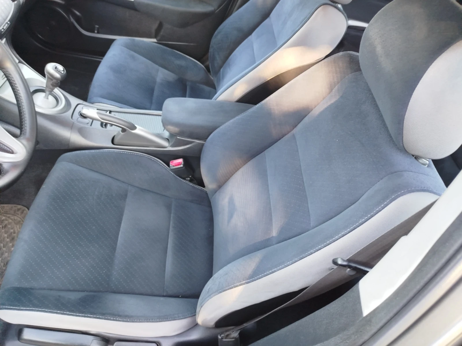 Honda Civic 1.4i sport EURO4 - изображение 10