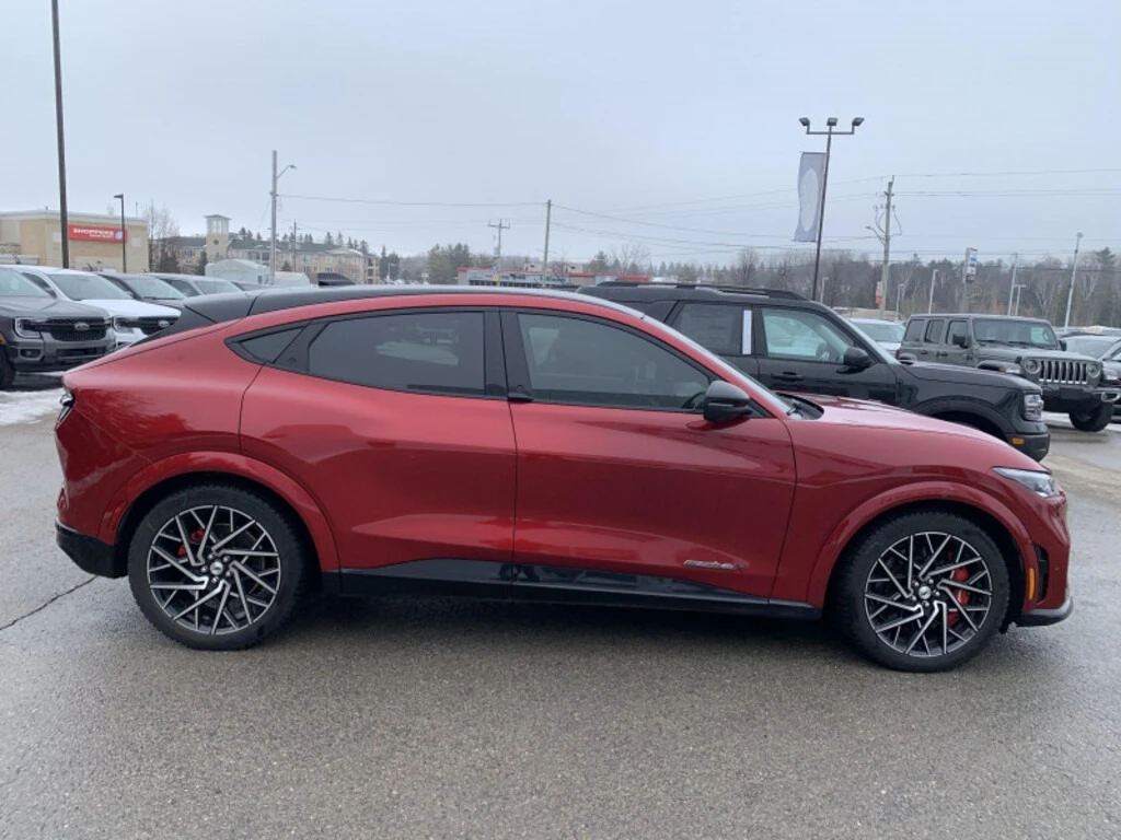 Ford Mustang Mach-E GT Bang&Olufsen С РЕГИСТРАЦИЯ & АВТО КРЕДИТ, снимка 4 - Автомобили и джипове - 54073003