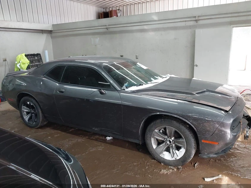 Dodge Challenger 3.6l Sxt, снимка 13 - Автомобили и джипове - 54094349