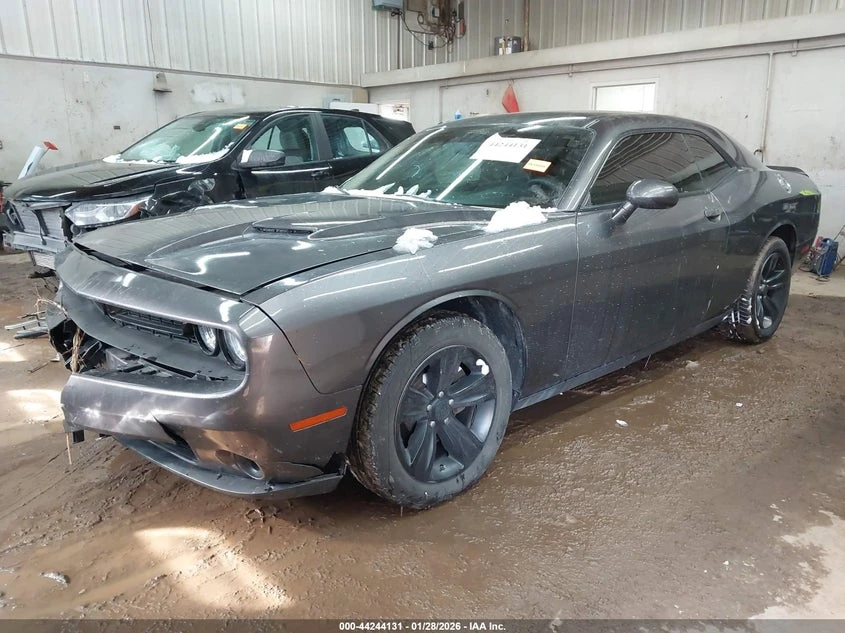 Dodge Challenger 3.6l Sxt, снимка 2 - Автомобили и джипове - 54094349