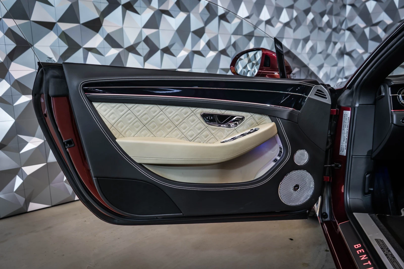 Bentley Continental gt W12 First Edition* NAIM* , снимка 7 - Автомобили и джипове - 54213110