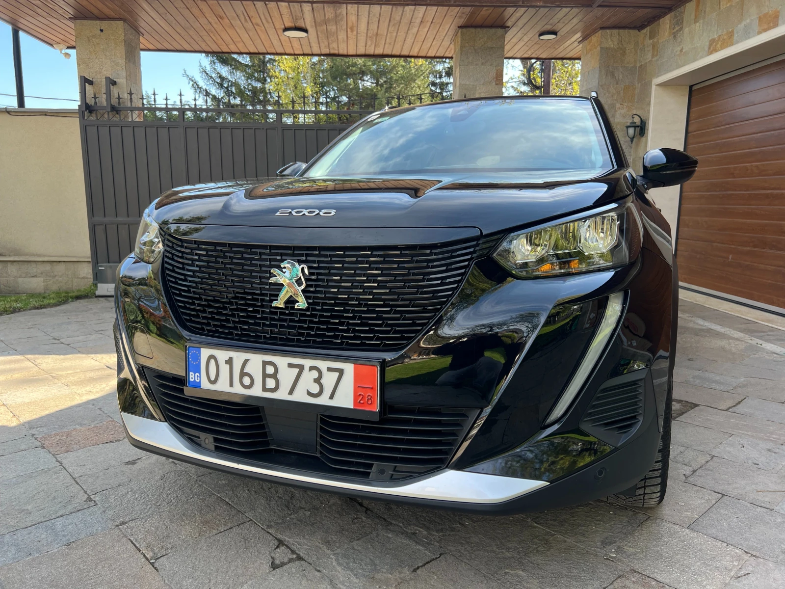 Peugeot 2008 EV TREND
