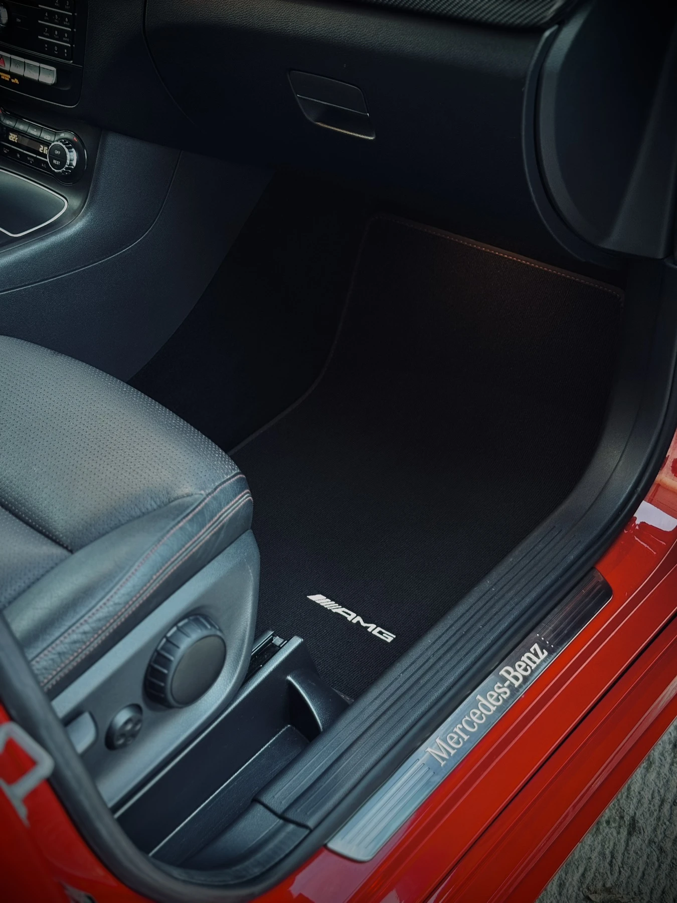 Mercedes-Benz B 200 CDI 4Matic, снимка 9 - Автомобили и джипове - 54755755