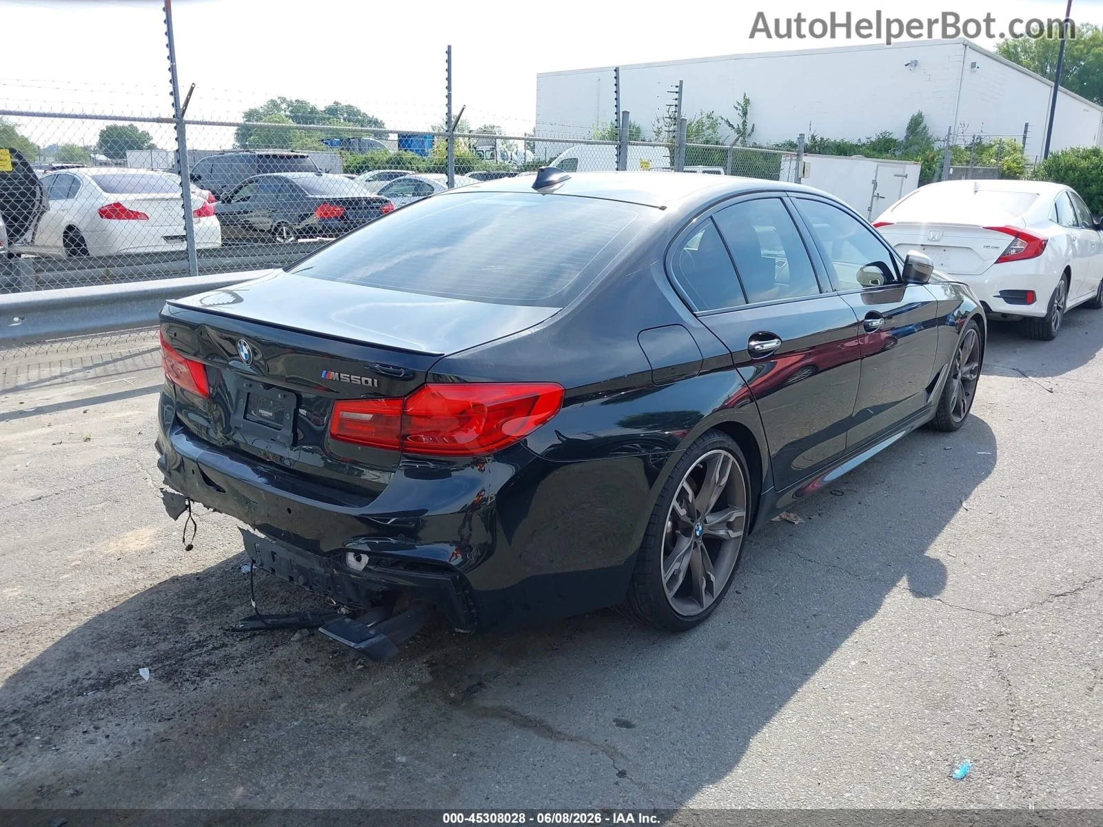 BMW 550 XDRIVE* Обдухване* Distronic* Harman Kardon* Масаж, снимка 4 - Автомобили и джипове - 54955319